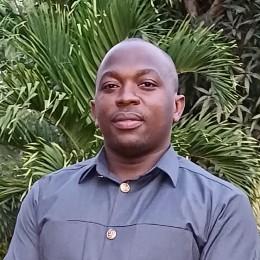 Dustan Mwapinga